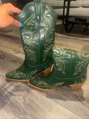 Women’s Green Embroidered Western Combat Boots